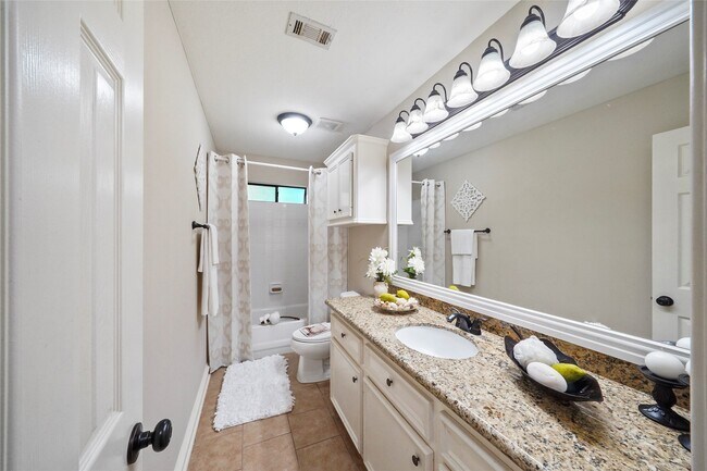 Building Photo - 7415 Revelwood Dr