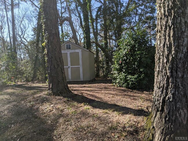 Building Photo - 203 Colonial Beach Rd