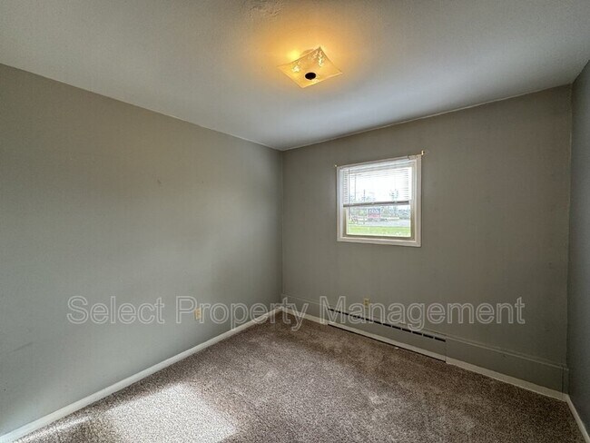 Building Photo - 7608 Bluffton Rd