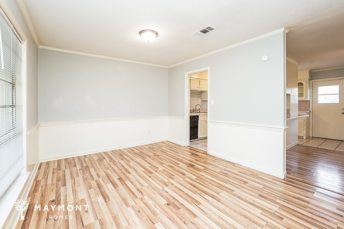 Building Photo - 5869 Kinder Dr