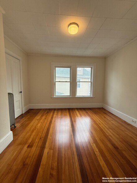Building Photo - 5 Alcott St