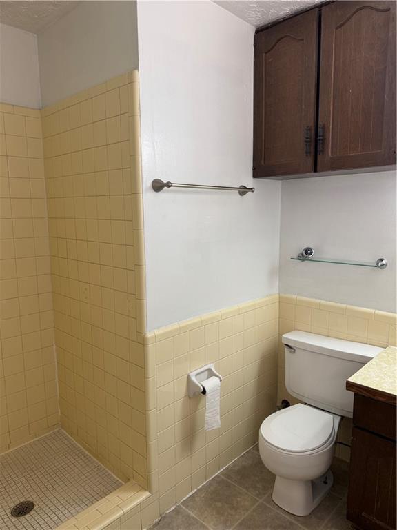 Building Photo - 328 Rodric Dr