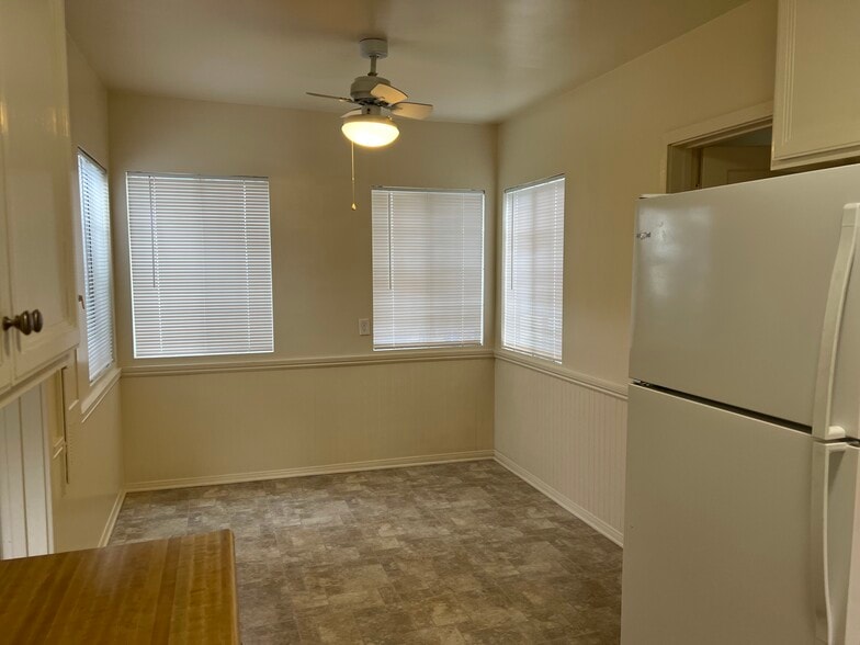 Building Photo - 519 S 7th St