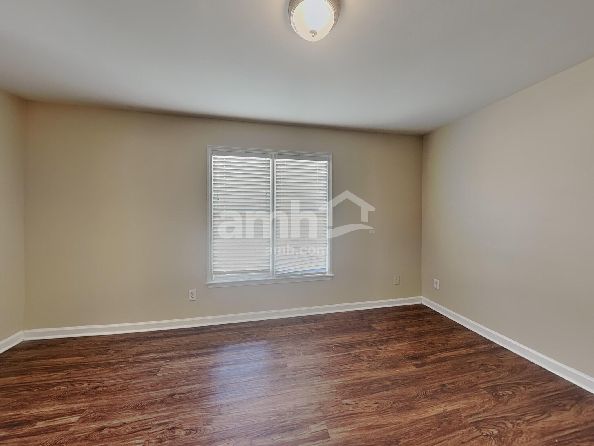 Building Photo - 3284 Creek Trace E