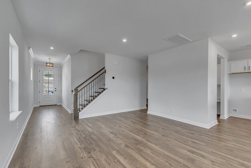 Building Photo - 2121 Cheltenham Pl