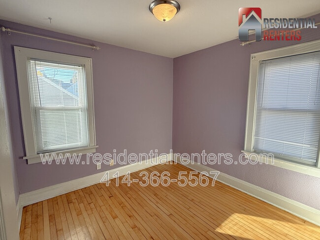 Building Photo - 2009 S 68th St