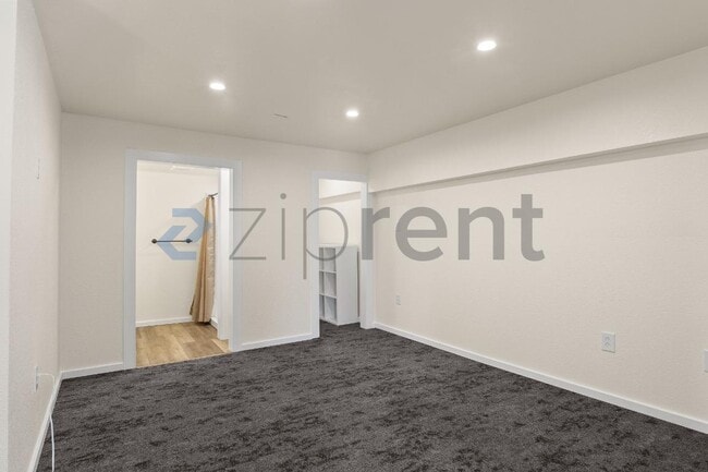 Building Photo - 8115 77th Ave NE