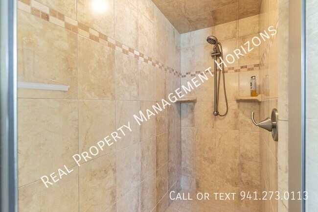 Building Photo - 6815 Pleasant Hill Rd