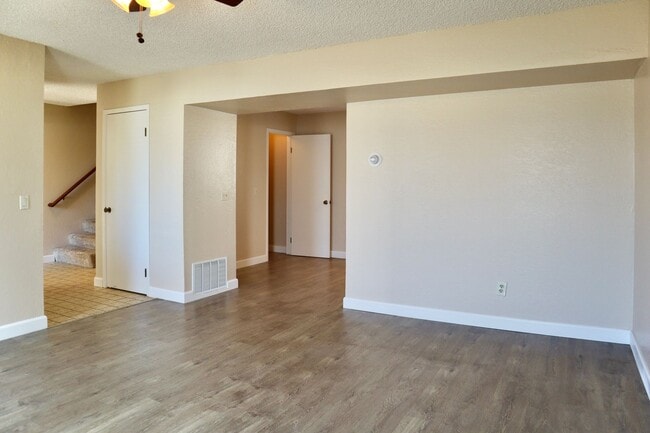 Building Photo - Charming 2-bedroom condo - Mission San Jose District!