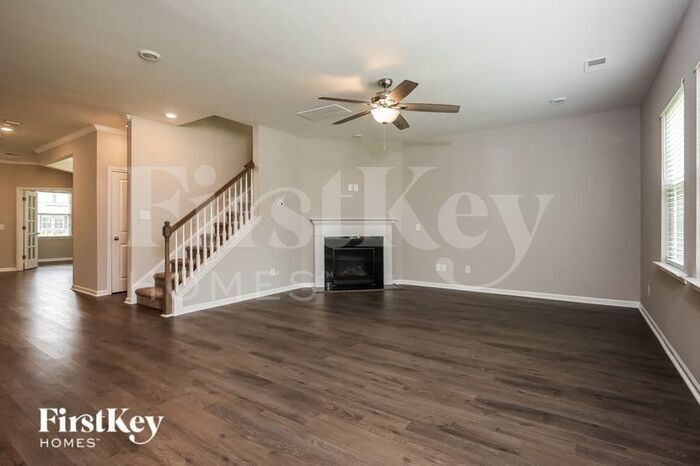 Building Photo - 235 Firewheel Ct