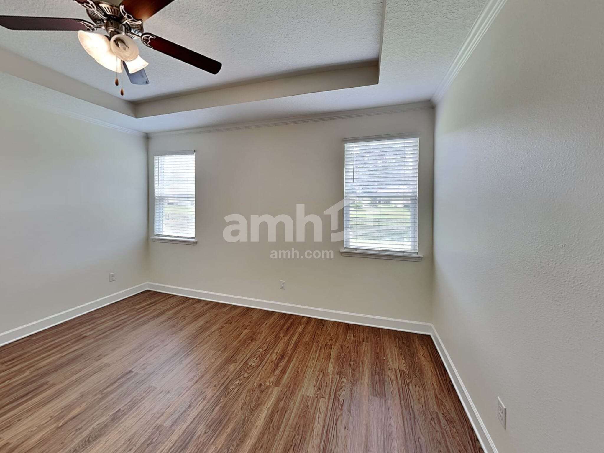 Building Photo - 3054 Creek Village Ln