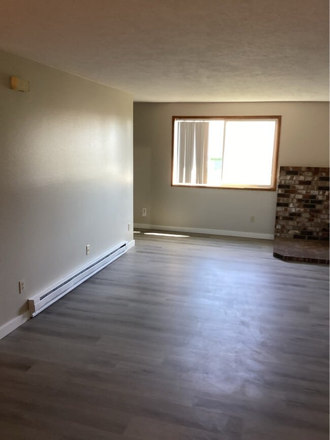 Building Photo - 1112 SW Hurbert St