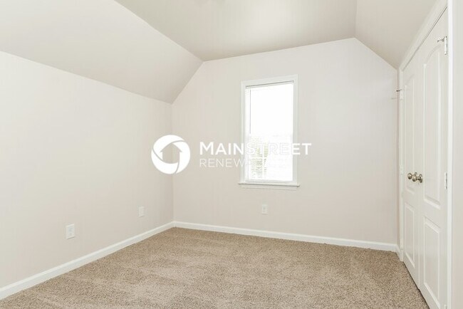 Building Photo - 3 Bedroom Pet-Friendly Home in WINSTON SAL...
