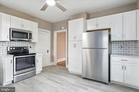 Building Photo - 1052 Edgar Ave