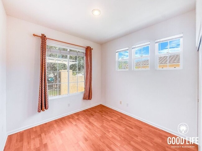 Building Photo - 4639 Vereda Mar Del Sol