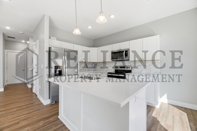 Building Photo - 4515 E 45th St N