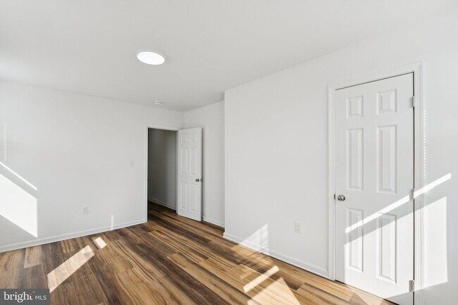 Building Photo - 4447 N 19th St