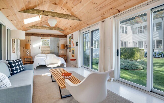 Building Photo - 20 Jefferson St