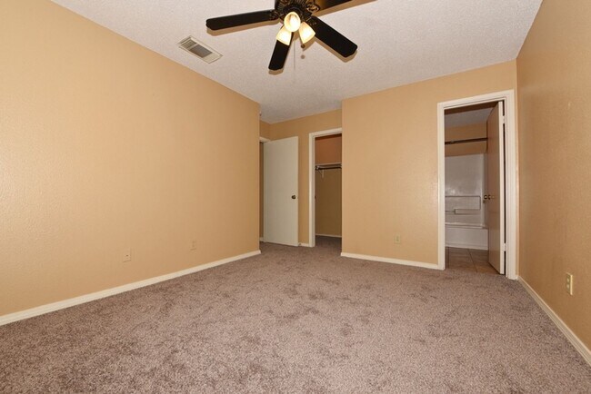 Building Photo - LARGE DECK  |  MATURE TREES  |  GREAT LOCA...