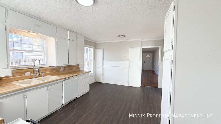 Building Photo - 3111 31st St