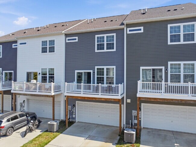Building Photo - 7055 Delegate Pl