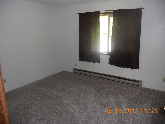 Building Photo - ONE07