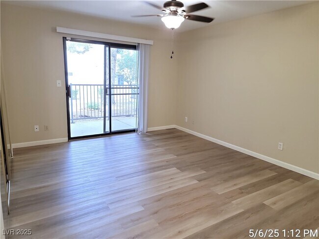 Building Photo - 2815 Blue Bonnet Dr