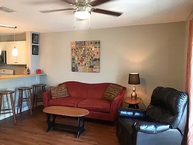 Building Photo - 1336 Hunters Rd