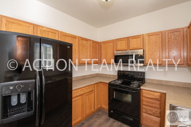 Building Photo - 13533 Venicia Way