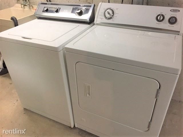 Building Photo - 2 br, 1.5 bath Condo - 1328 Inverrary Ln