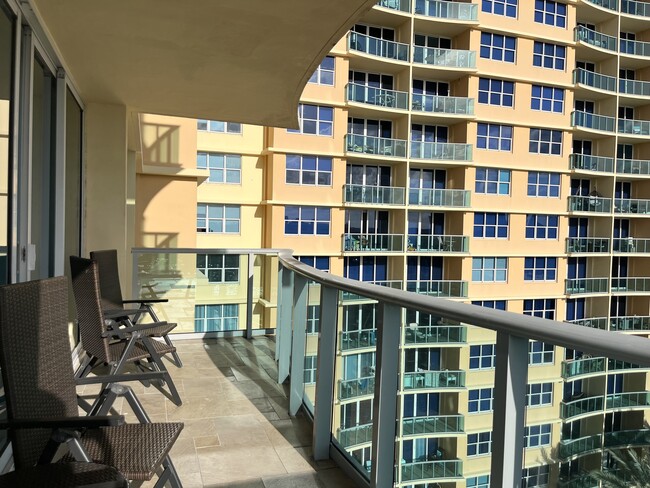 Building Photo - 2501 S Ocean Dr