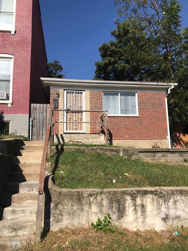 Primary Photo - 2Bed/1Bath HOME!!!