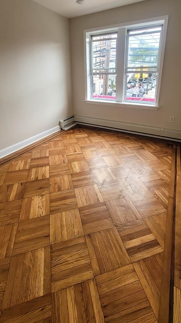 Building Photo - 127 Mallory Ave