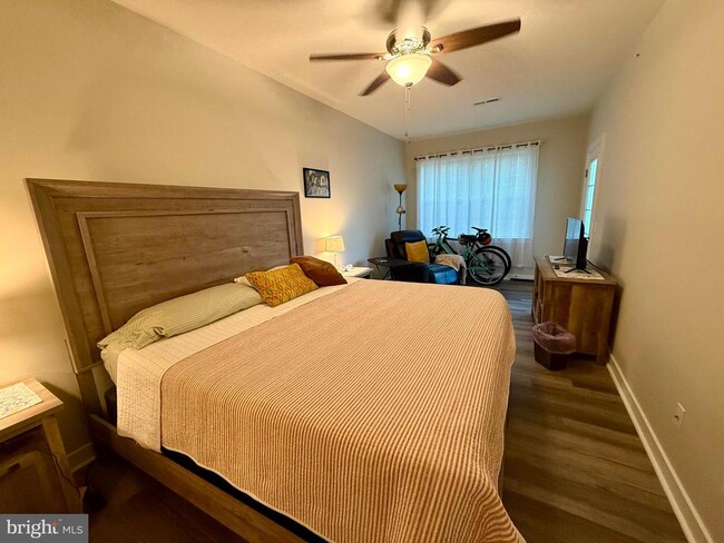 Building Photo - 33737 Skiff Aly