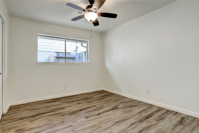 Building Photo - 14035 Myrtlea Dr