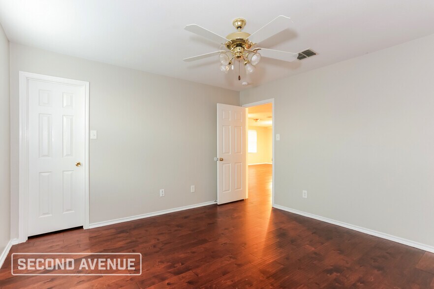 Building Photo - 12956 Vassar Dr