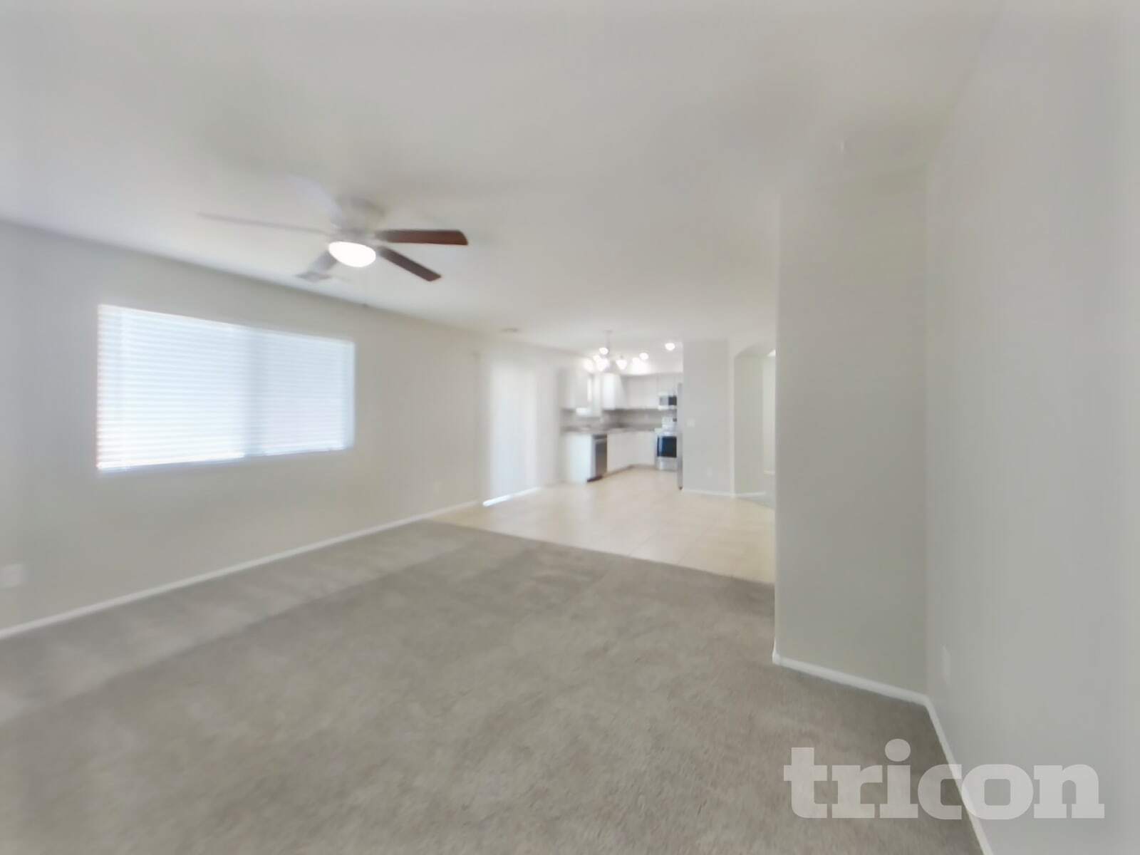 Building Photo - 930 W Mesquite Tree Ln