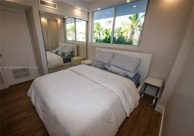 Building Photo - 401 Ocean Dr