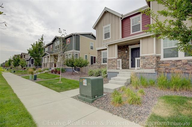 Building Photo - 21332 E 60th Ave