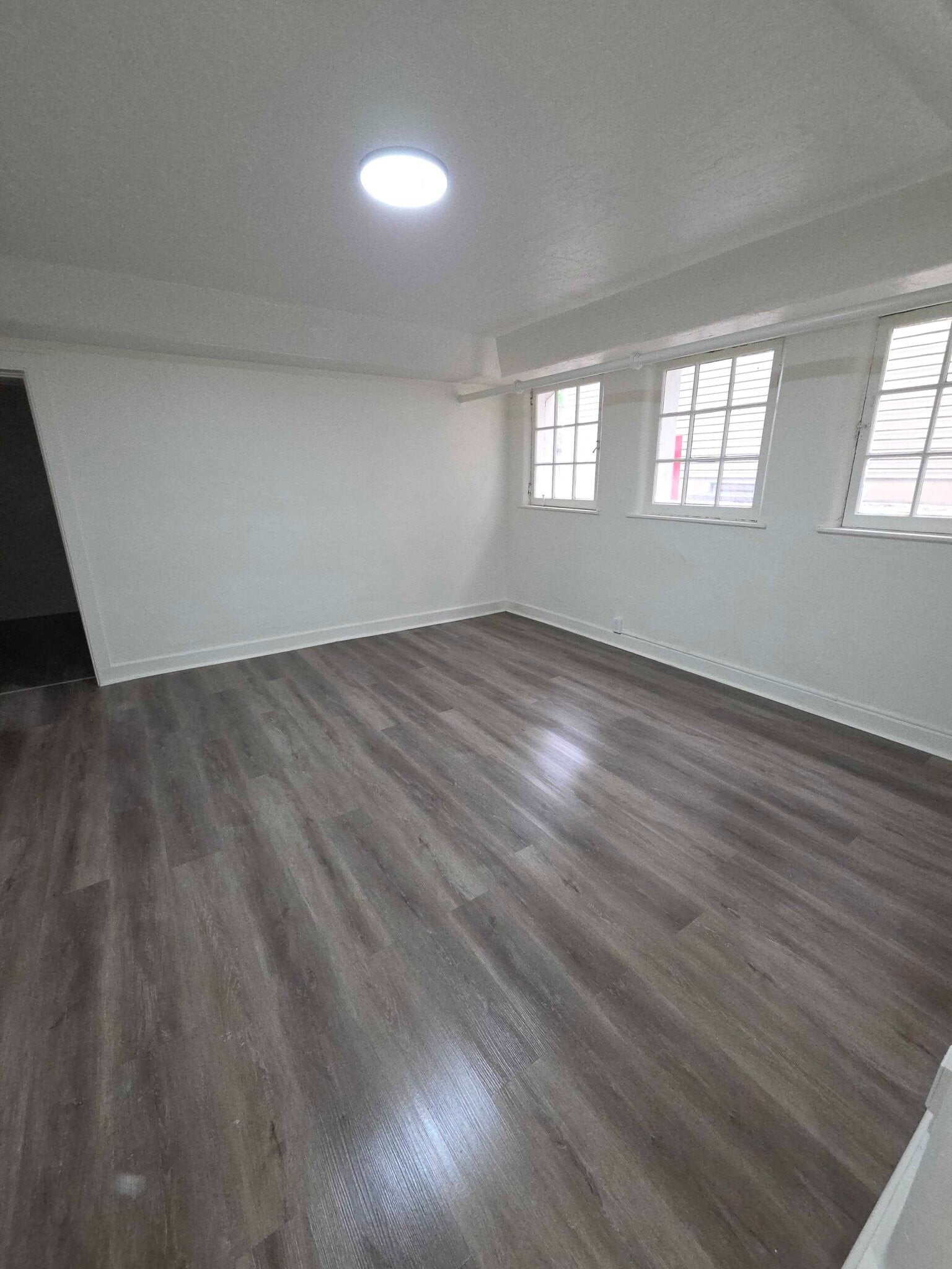 Building Photo - 828 E 100 S