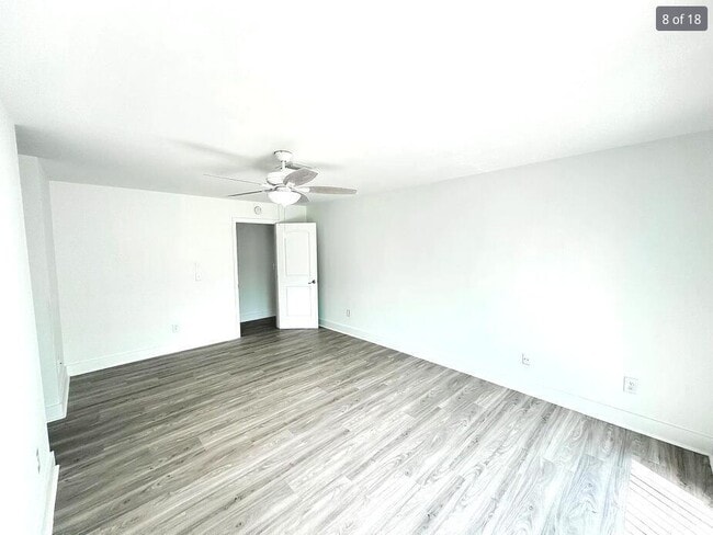 Building Photo - 3048 NW 27th Terrace