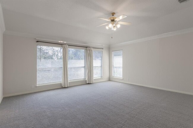 Building Photo - 10225 Open Gate Dr