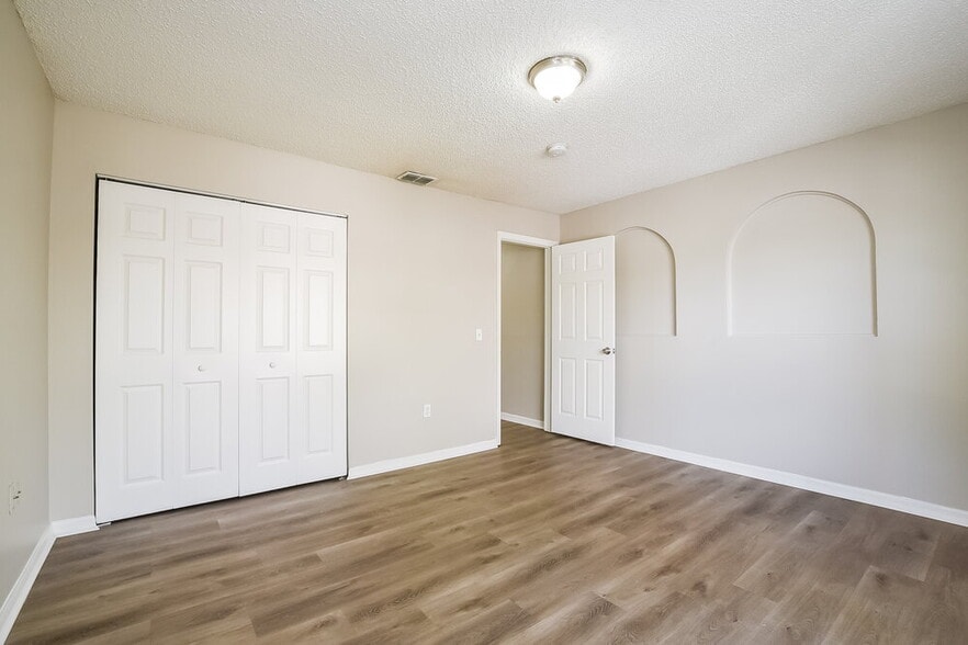Building Photo - 1097 Amanda Kay Cir