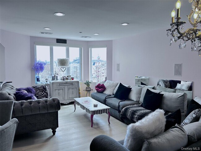 Building Photo - 1321 Round Pointe Dr