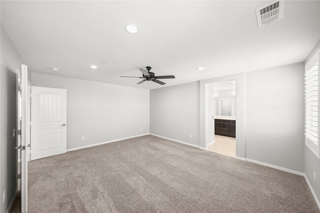 Building Photo - 37749 Fiesta Flower St