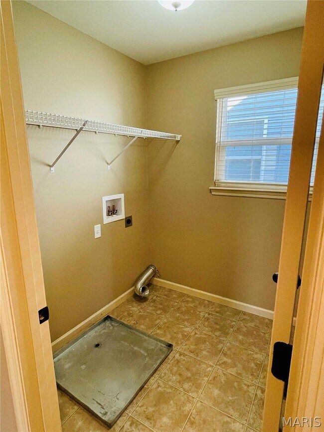 Building Photo - 1136 Welsh Dr