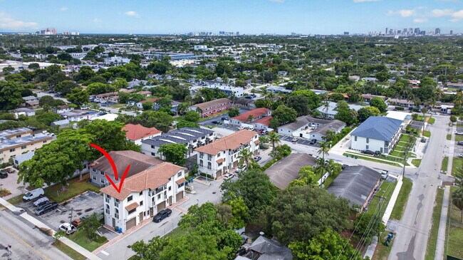 Building Photo - 444 NW 41st St