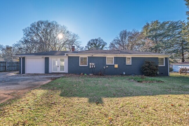 Building Photo - 2710 Tallu Rd