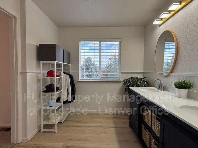 Building Photo - 6484 Silver Mesa Dr