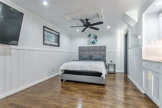 Building Photo - 6680 Williamson Dr NE